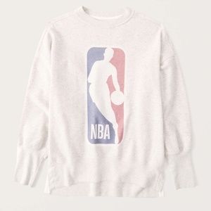 NWT Abercrombie & Fitch Oversized NBA Crewneck